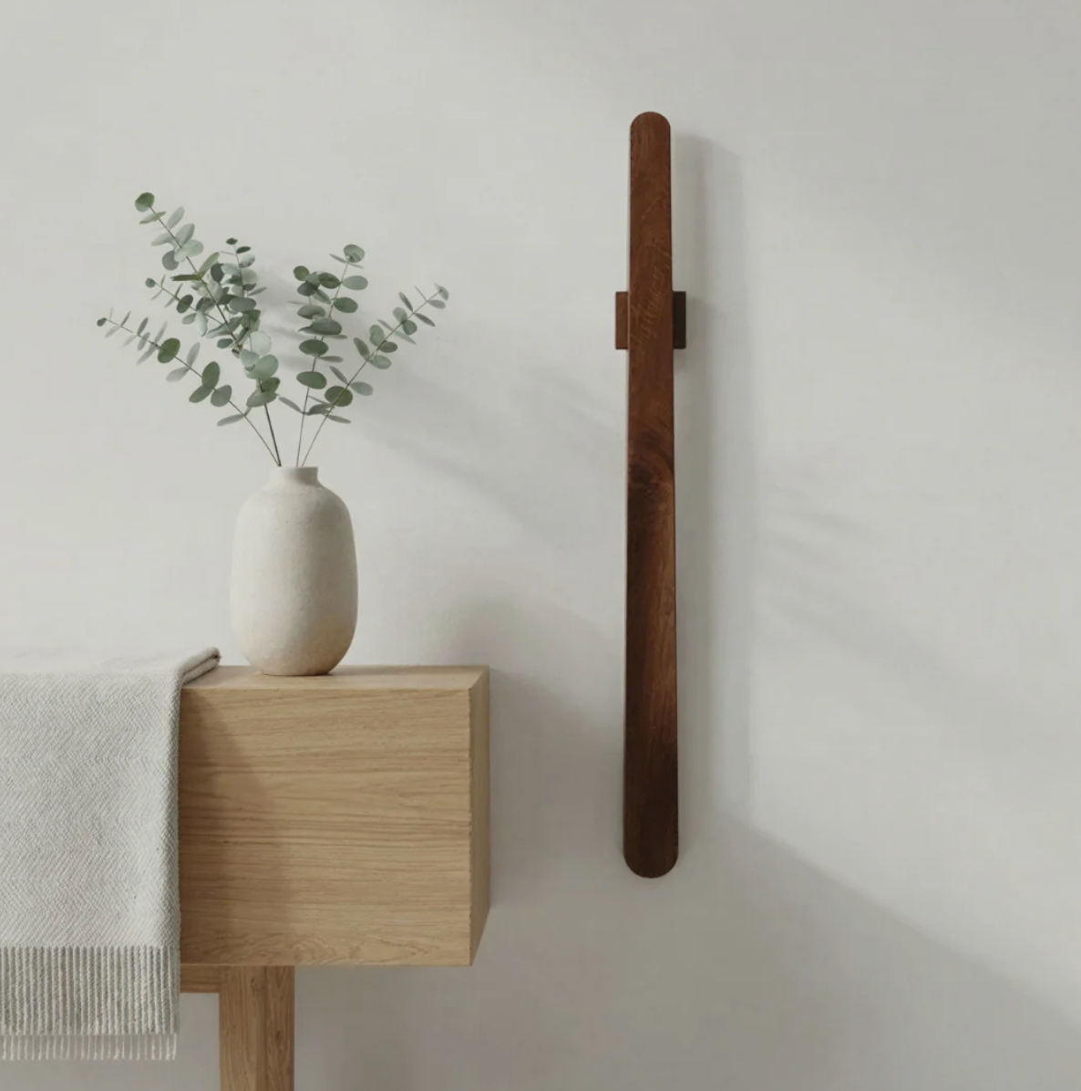 Kerata.co - Ahşap Mıknatıslı Modern Ayakkabı Çekeceği (Kerata)