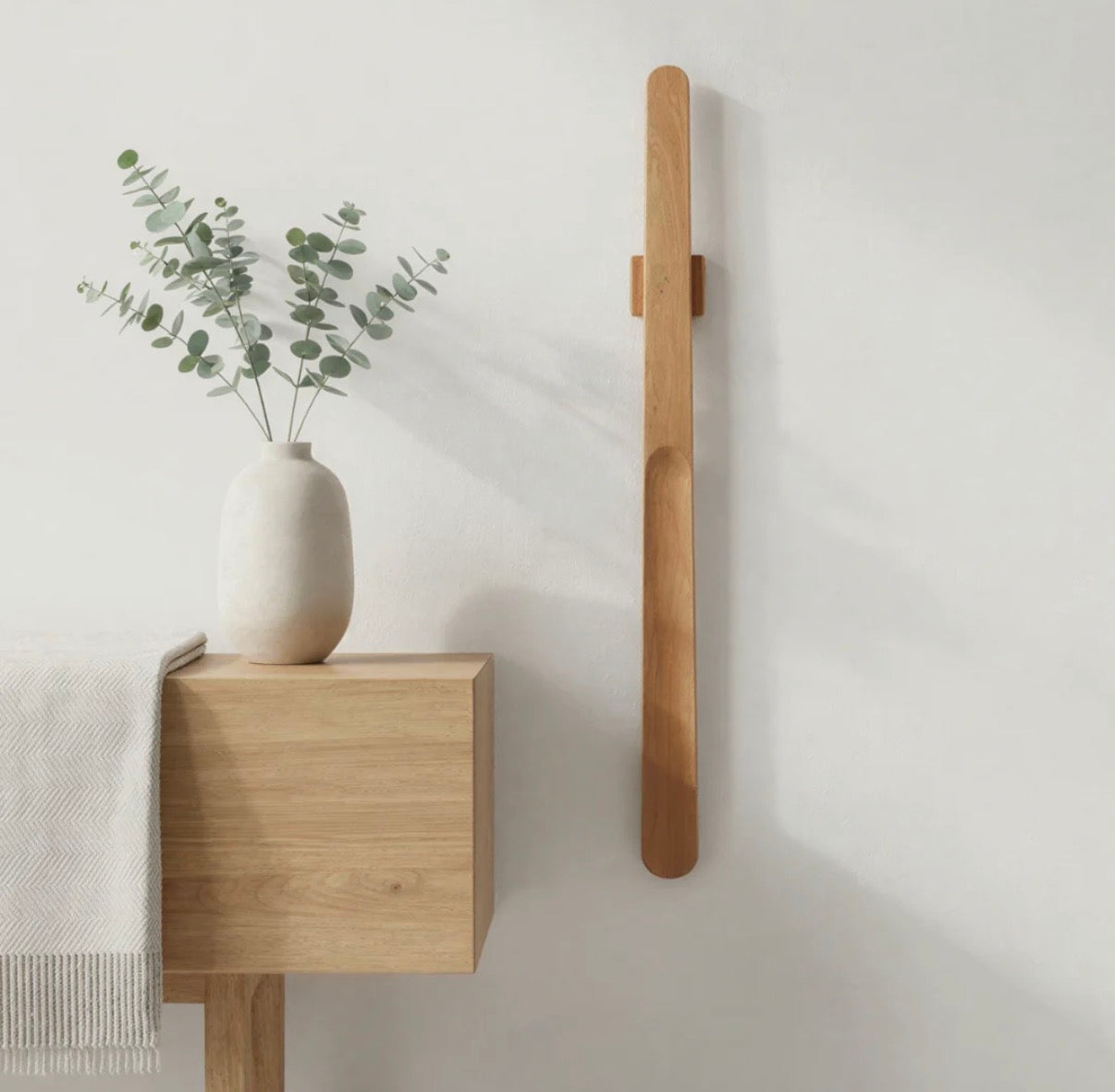 Kerata.co - Ahşap Mıknatıslı Modern Ayakkabı Çekeceği (Kerata)